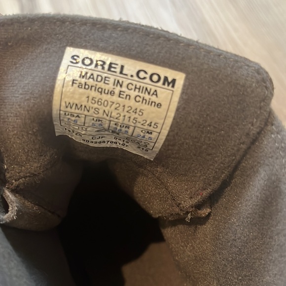 Sorel Suede Booties - Picture 4 of 6